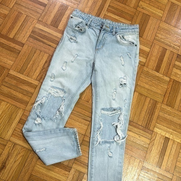 Carmar Denim - Carmar women's light wash denim jeans extra distressed size 25